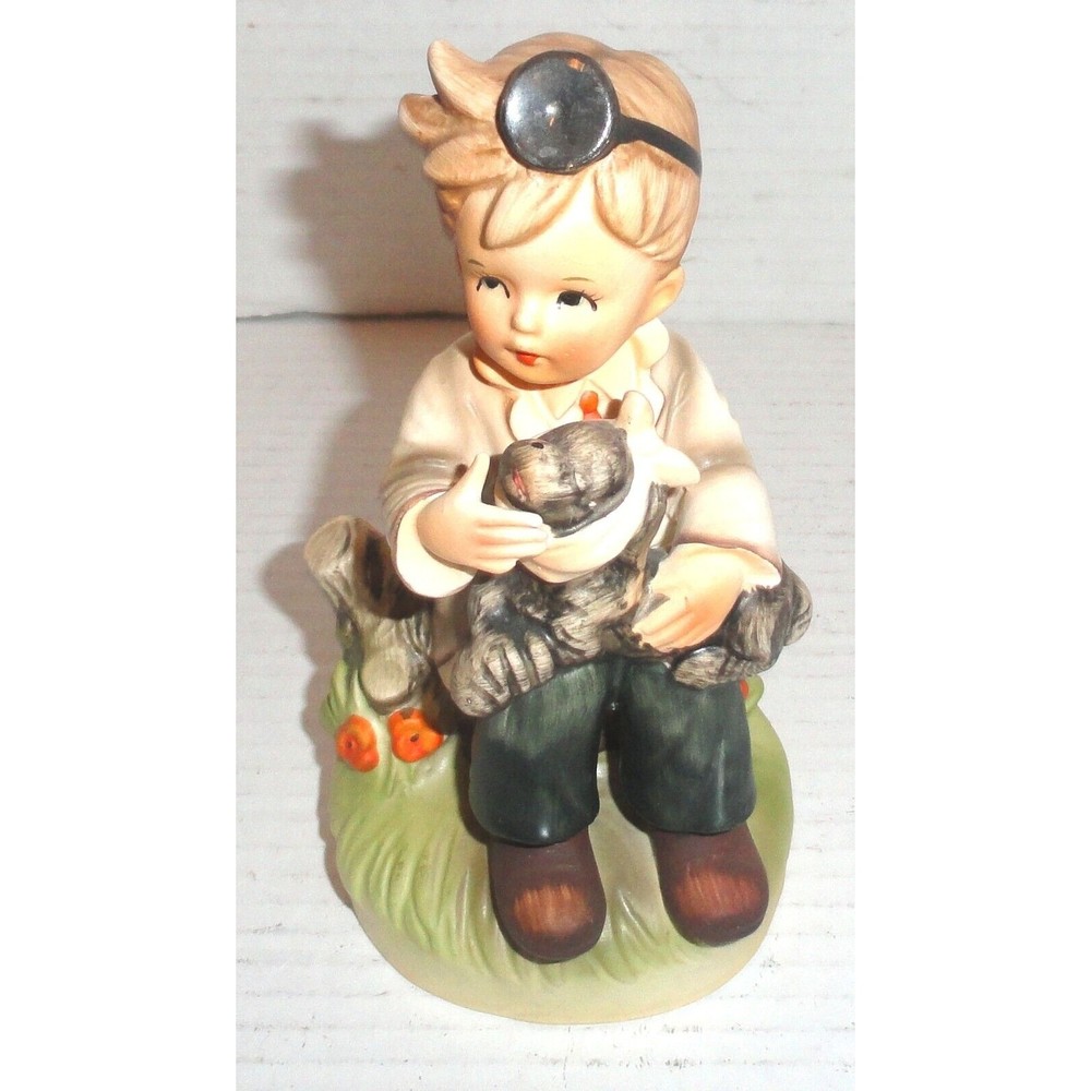 Vintage Napcoware Little Vet Holding Dog 6" Tall Ceramic Figure Japan #8421